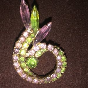 Gorgeous  Rhinestone Costume Jewelry Brooch